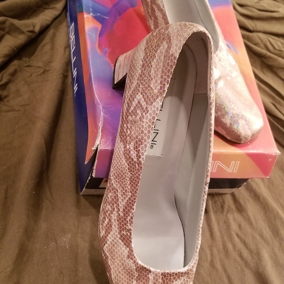 Shoes - Picture 4 of 8